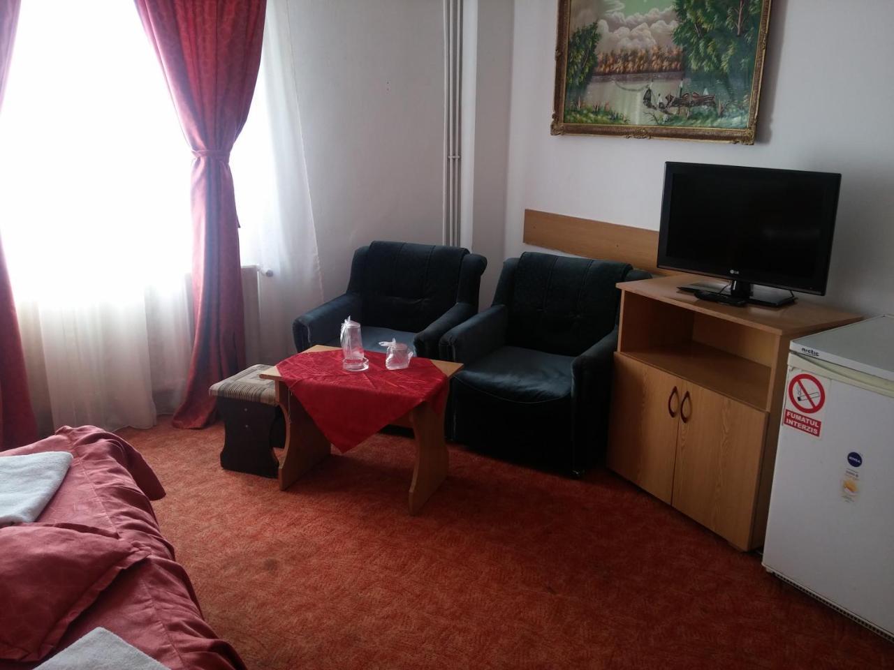 Riviera Valceana Bed & Breakfast Râmnicu Vâlcea Exterior foto