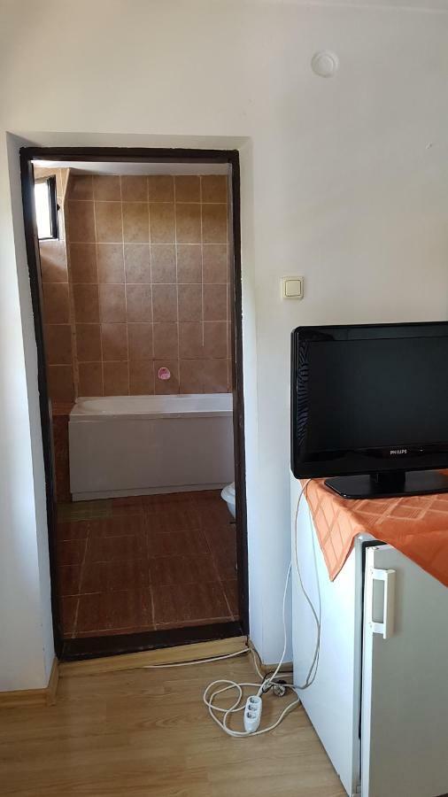 Riviera Valceana Bed & Breakfast Râmnicu Vâlcea Exterior foto